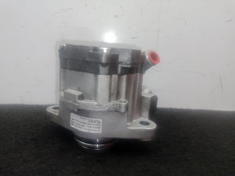 Recambio de bomba direccion para fuso (mitsubishi) canter 7c18 referencia OEM IAM 7693955610 - 504371397  BOSCH