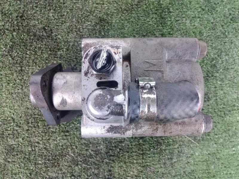 Recambio de bomba direccion para bmw serie 3 berlina (e46) 1.9 cat referencia OEM IAM   