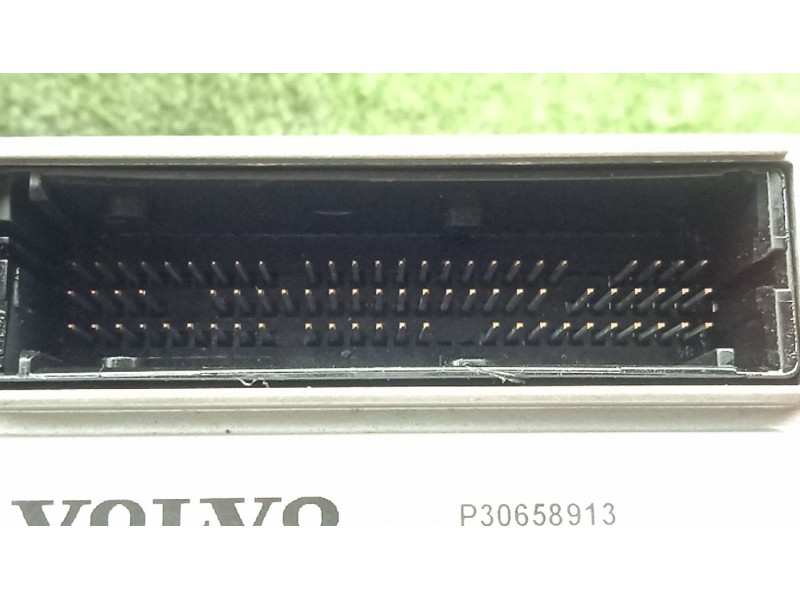 Recambio de centralita airbag para volvo xc90 2.4 diesel cat referencia OEM IAM 0285001447 - P30658913 - 030101069001 BOSCH 