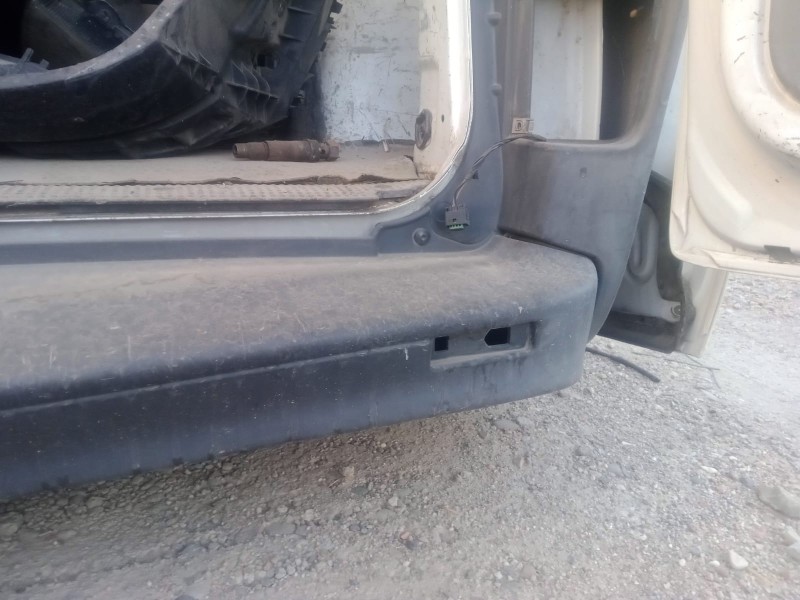 Recambio de paragolpes trasero para opel vivaro a furgoneta (x83) 2.0 cdti (f7) referencia OEM IAM   