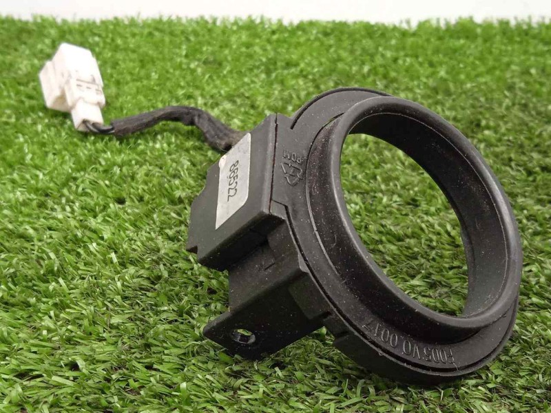 Recambio de antena para mitsubishi carisma berina 5 (da0) 1.8 gdi cat referencia OEM IAM F005V00017  