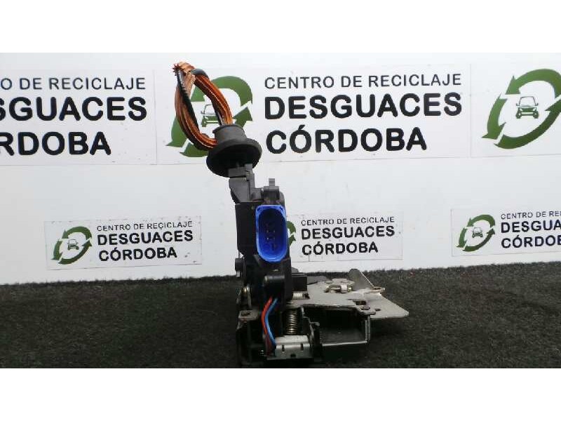 Recambio de cerradura puerta delantera izquierda para audi a8 (4e2) 4.2 quattro referencia OEM IAM NOTIENEREFERENCIA 9.PINES CON