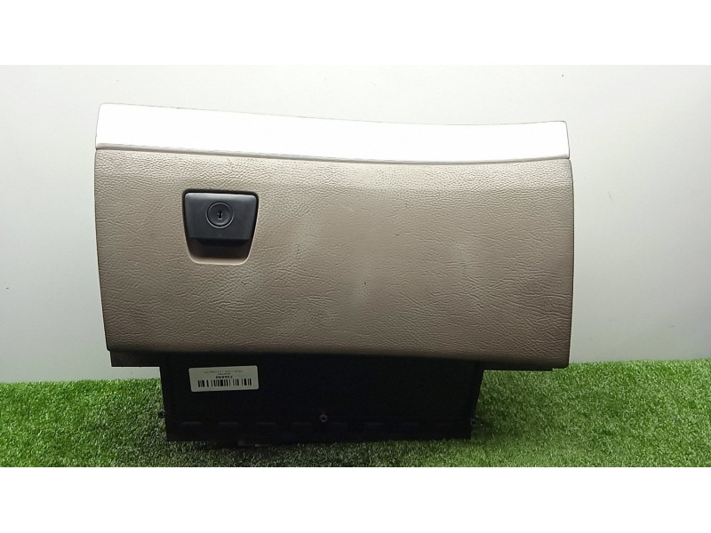 Recambio de guantera para volvo xc90 2.4 diesel cat referencia OEM IAM 3409563  