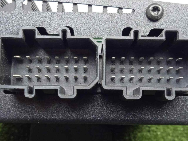 Recambio de sistema audio / radio cd para volkswagen golf iv berlina (1j1) 1.9 tdi referencia OEM IAM 1J0035456A  