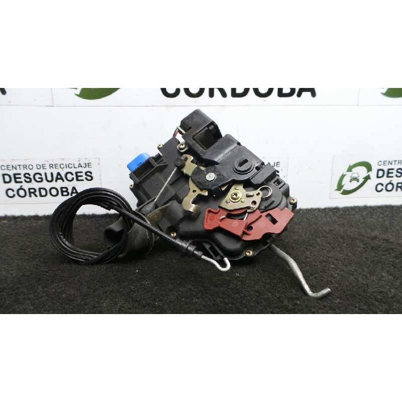 Recambio de cerradura puerta trasera izquierda para audi a8 (4e2) 4.2 quattro referencia OEM IAM 4E0839015 7.PINES CONECTOR.AZUL