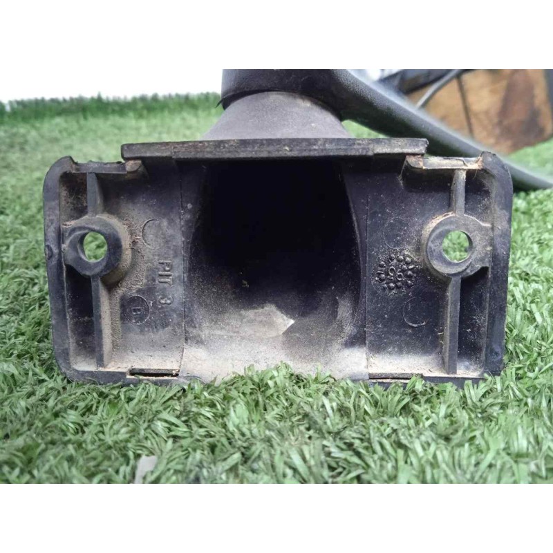 Recambio de retrovisor derecho para renault rapid/express (f40) 1.4 referencia OEM IAM  2.SERIE - MANUAL NEGRO.PLASTICO