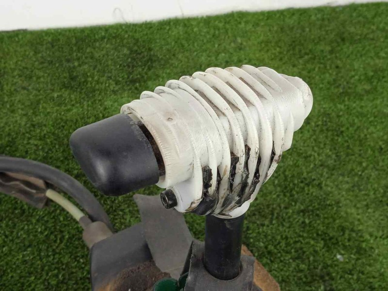 Recambio de palanca cambio para volkswagen polo berlina (6n1) 1.4 referencia OEM IAM 6N0713265A - 3A1713819 AUTOMATICO 