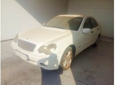 mercedes-benz clase c (w203) del año 2001 2