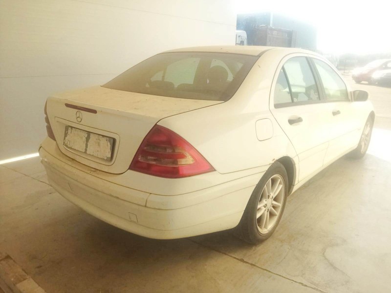 mercedes-benz clase c (w203) del año 2001