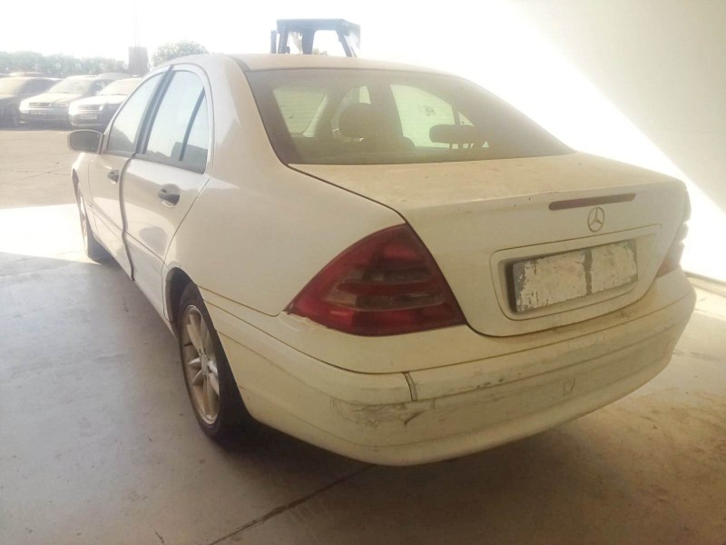 mercedes-benz clase c (w203) del año 2001