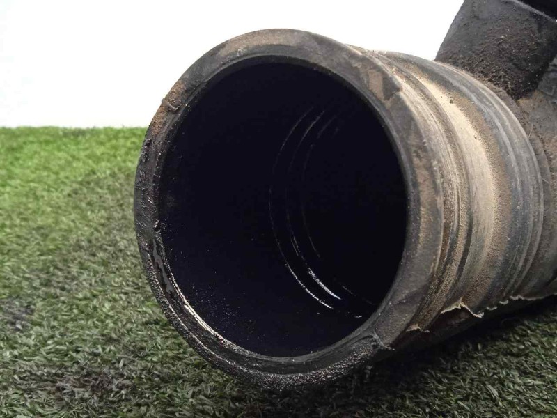 Recambio de tubo presion turbocompresor para ssangyong rodius 2.7 turbodiesel cat referencia OEM IAM 2372121050 FLEXIBLE 