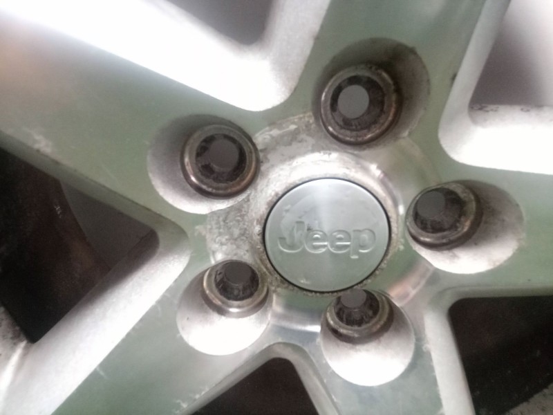 Recambio de llanta para jeep cherokee (kk) 2.8 crd 4x4 referencia OEM IAM 1CG34TRMAA 17´´PULGADAS 