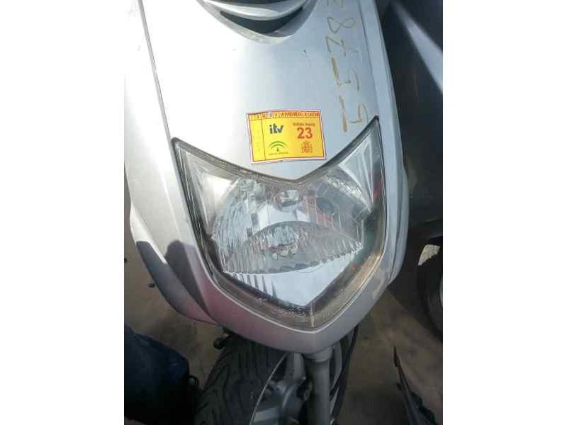 Recambio de faro central para yamaha xc 125 / 180 referencia OEM IAM   