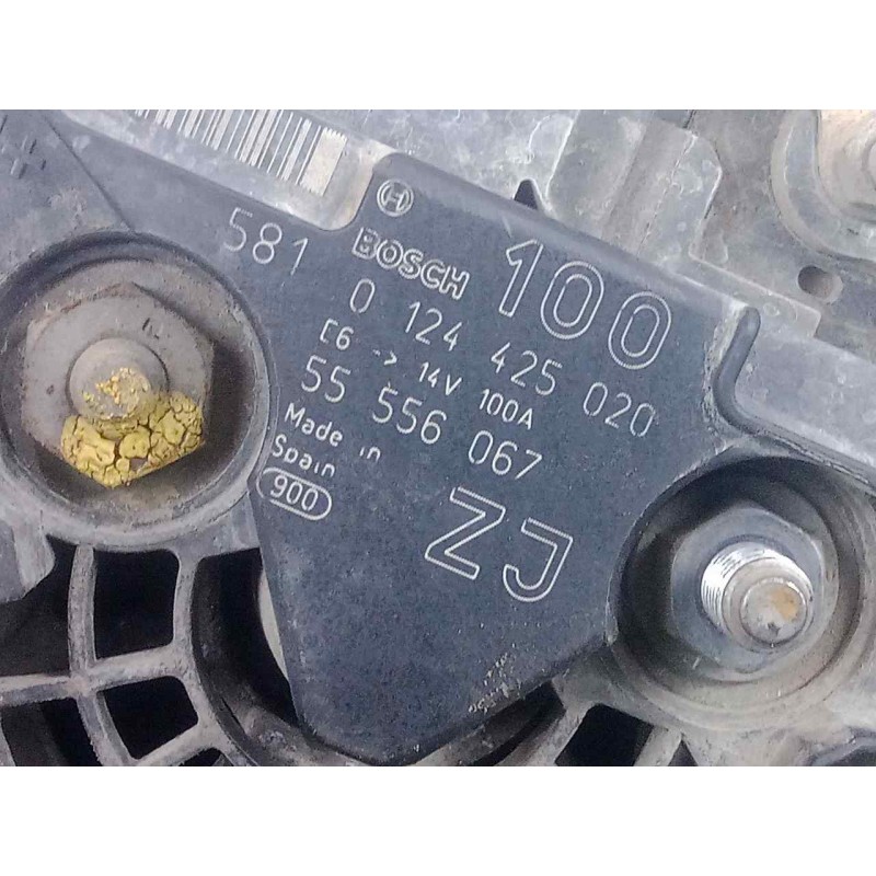 Recambio de alternador para opel astra h berlina 1.6 16v referencia OEM IAM 0124425020-55556067 100AH - BOSCH POLEA.FIJA - 5.CAN
