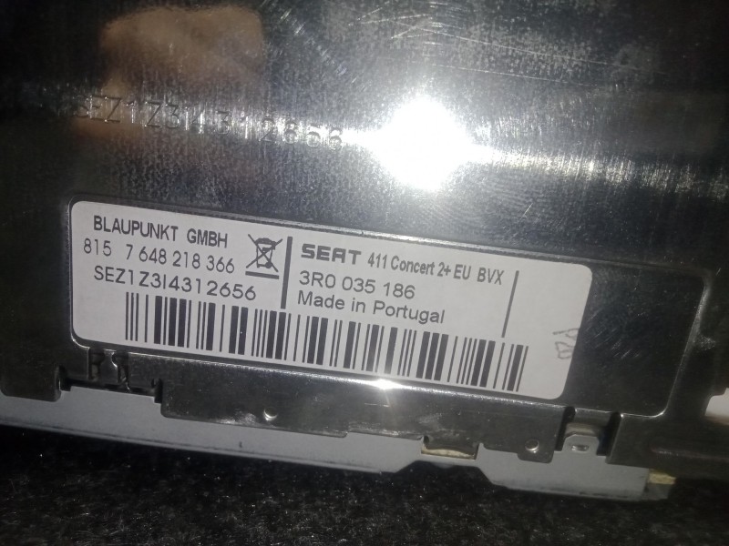 Recambio de sistema audio / radio cd para seat exeo (3r2) 2.0 tdi referencia OEM IAM 7648218366 - 3R0035186  