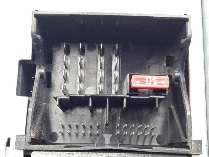 Recambio de sistema audio / radio cd para volkswagen passat berlina (3c2) 2.0 tdi referencia OEM IAM 1K0035186P  