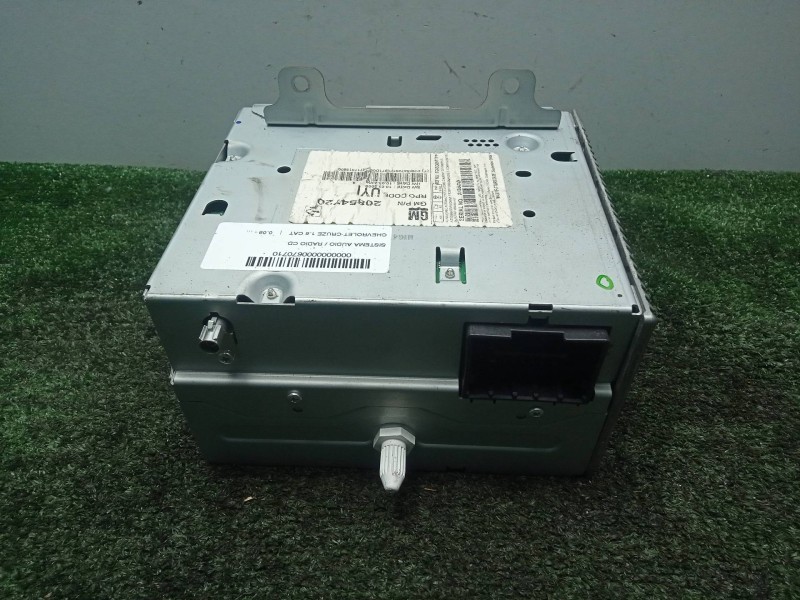 Recambio de sistema audio / radio cd para chevrolet cruze 1.6 cat referencia OEM IAM 20854720  