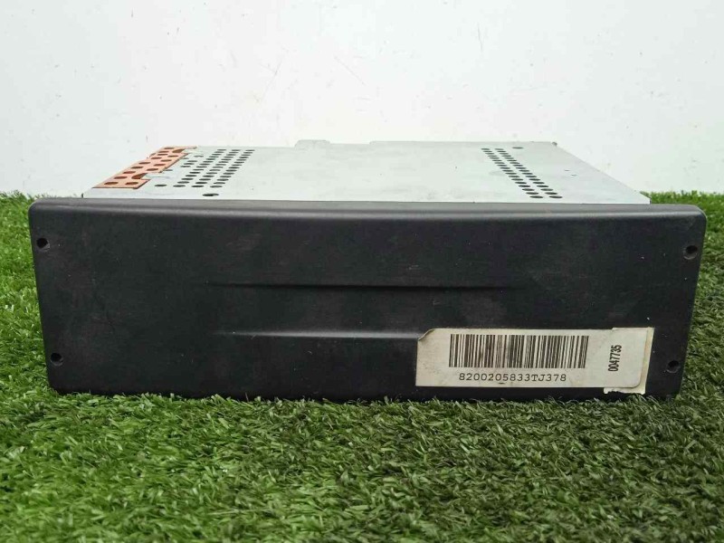 Recambio de sistema audio / radio cd para renault espace iv (jk0) 3.5 v6 referencia OEM IAM 8200205833  