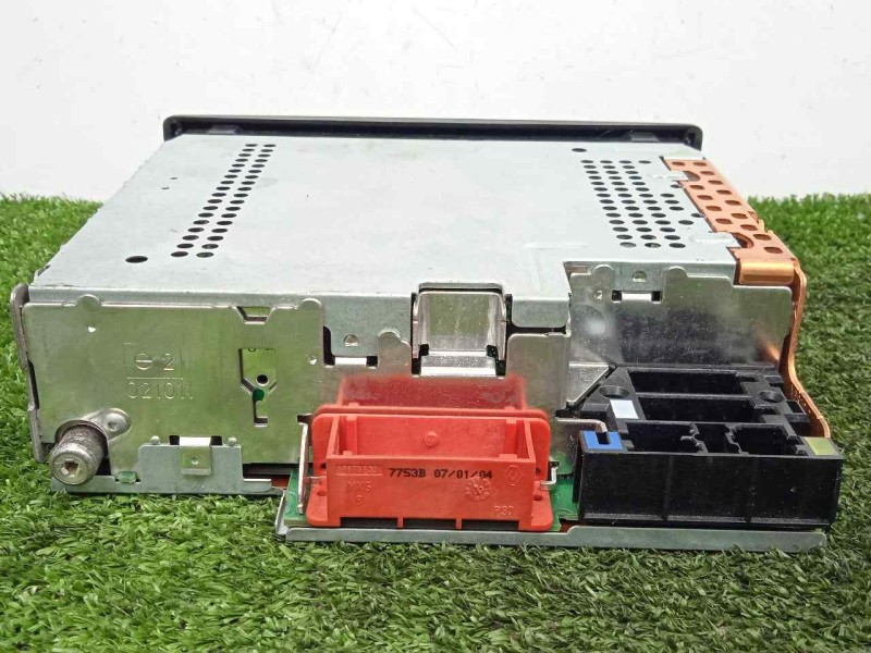 Recambio de sistema audio / radio cd para renault espace iv (jk0) 3.5 v6 referencia OEM IAM 8200205833  