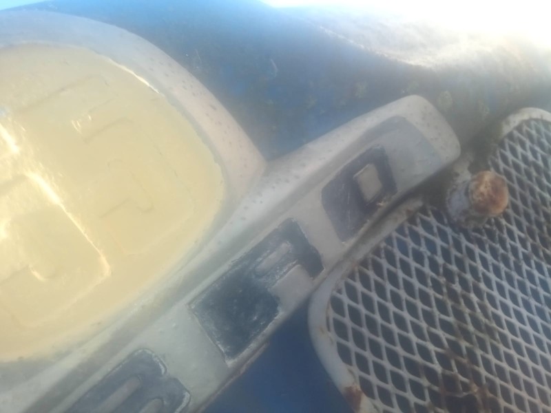 Recambio de moldura para ebro super 55 tractor referencia OEM IAM EMBLEMA EBRO  