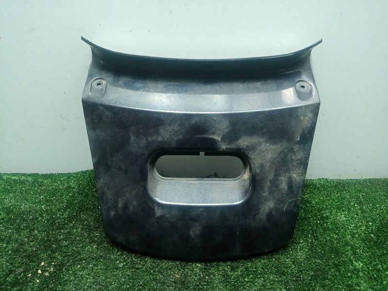 Recambio de moldura para kymco xciting 250/300/500 referencia OEM IAM 83750LBA2E000  CARCASA CARENADO
