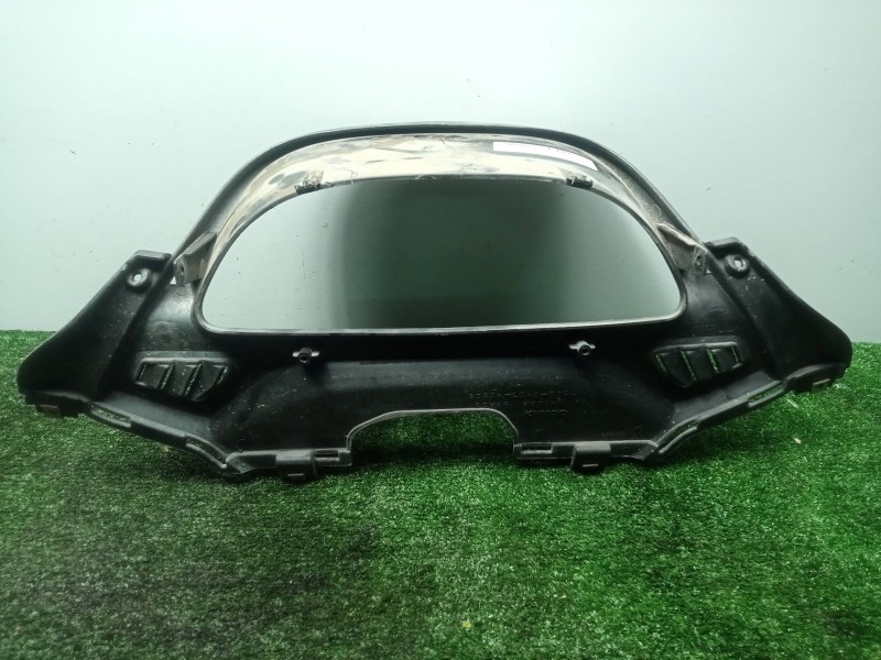 Recambio de moldura para kymco xciting 250/300/500 referencia OEM IAM 53204LBA2E000  CUBIERTA CUADRO INSTRUMENTOS