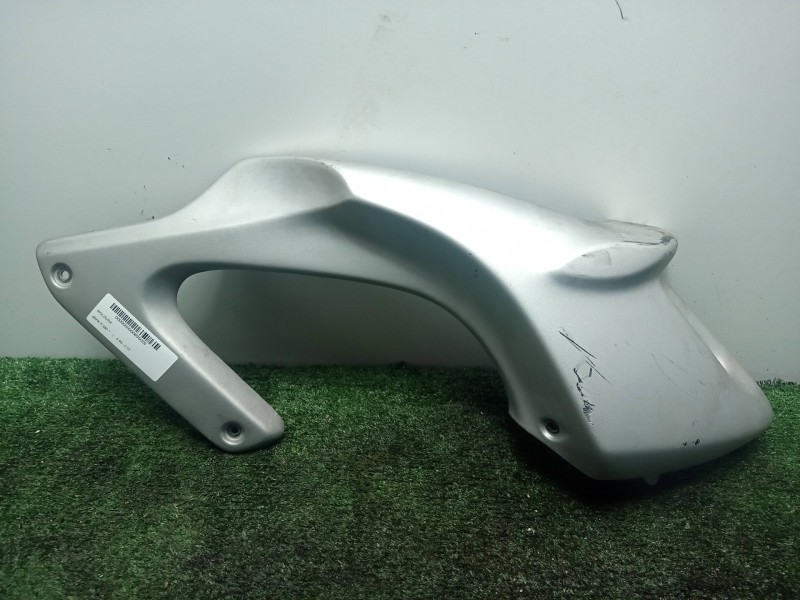 Recambio de moldura para bmw f 650 referencia OEM IAM 46632346247  CARCASA CARENADO