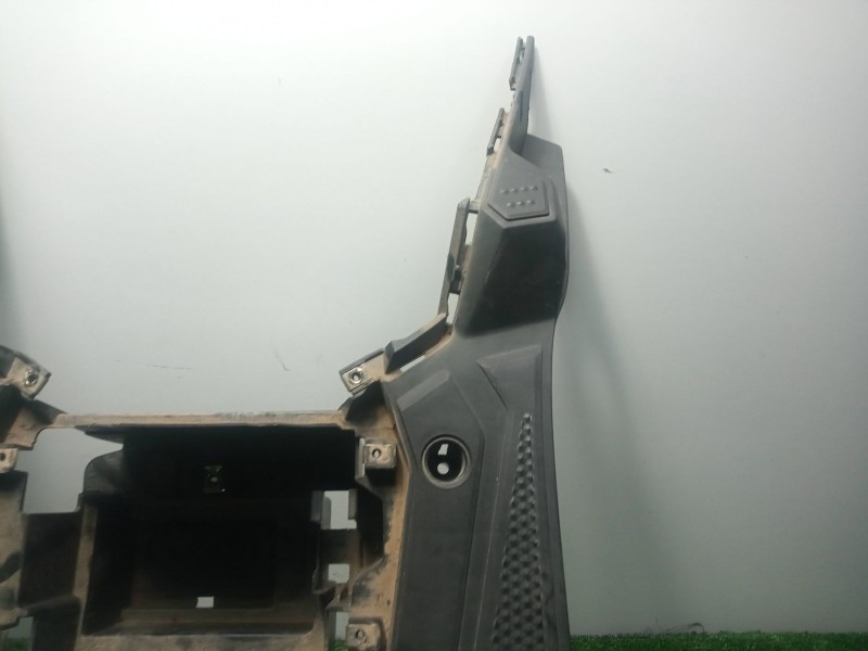 Recambio de moldura para sym jet4 r 50 referencia OEM IAM 64310X8A0000 CARCASA CARENADO SUELO