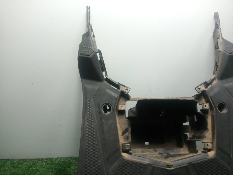 Recambio de moldura para sym jet4 r 50 referencia OEM IAM 64310X8A0000 CARCASA CARENADO SUELO