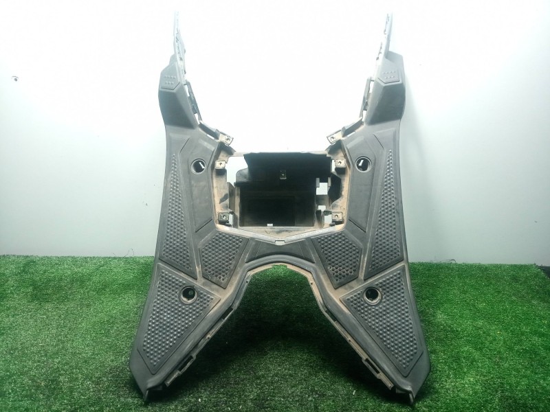 Recambio de moldura para sym jet4 r 50 referencia OEM IAM 64310X8A0000 CARCASA CARENADO SUELO