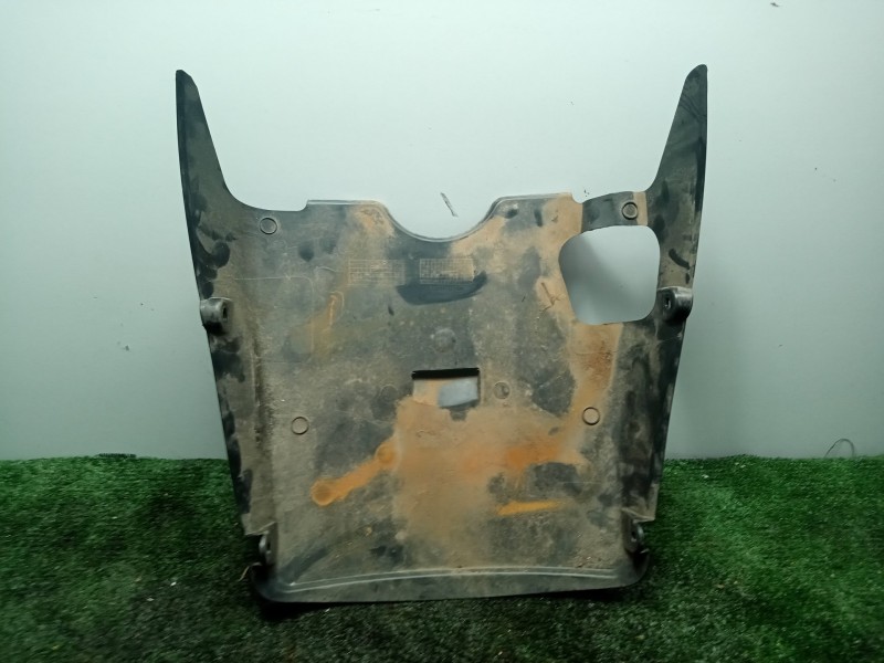 Recambio de moldura para sym jet4 r 50 referencia OEM IAM 50611APA0000  CARENADO QUILLA INFERIOR