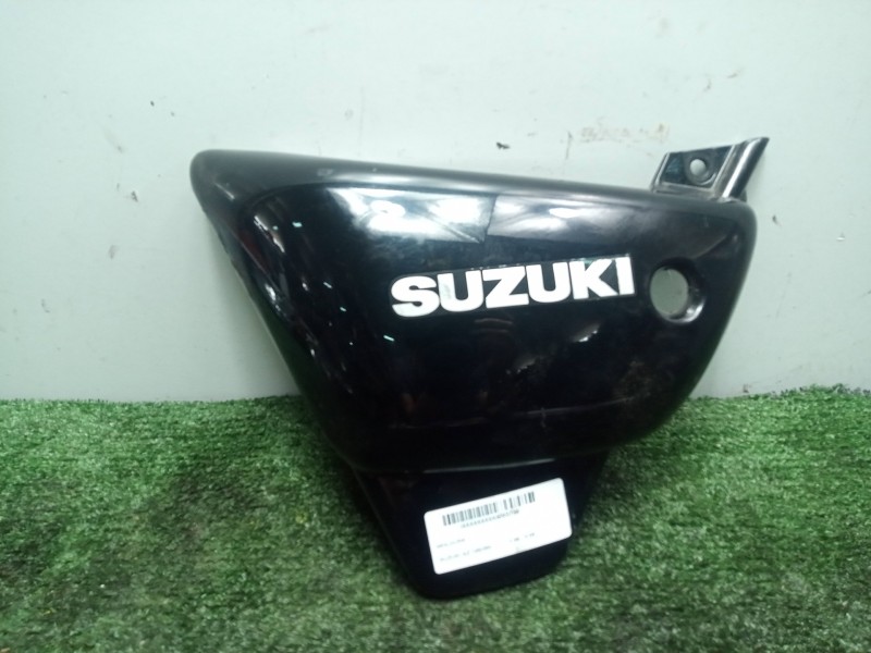 Recambio de moldura para suzuki gz 125/250 referencia OEM IAM  IZQUIERDA CARCASA CARENADO