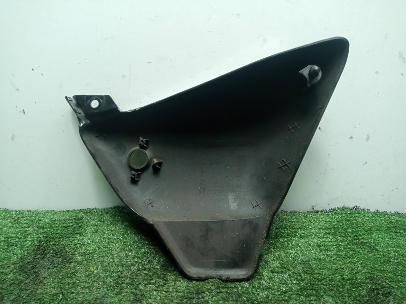 Recambio de moldura para suzuki gz 125/250 referencia OEM IAM  IZQUIERDA CARCASA CARENADO