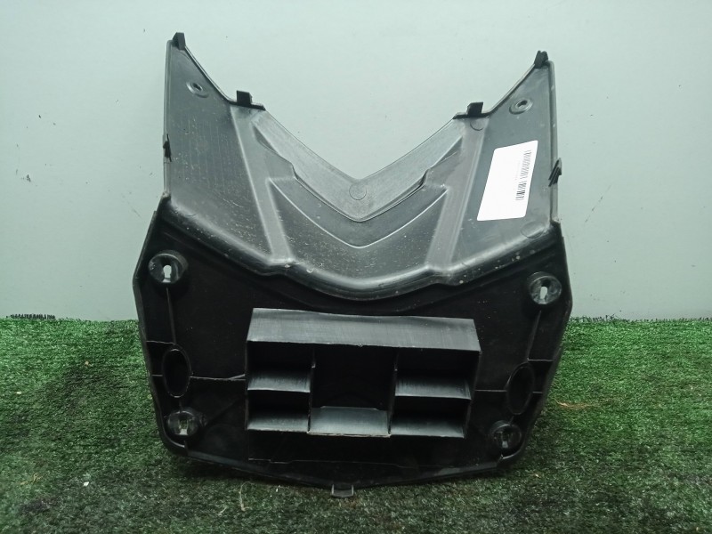 Recambio de moldura para sym jet4 r 50 referencia OEM IAM 50326X8A0000  PANEL SUELO