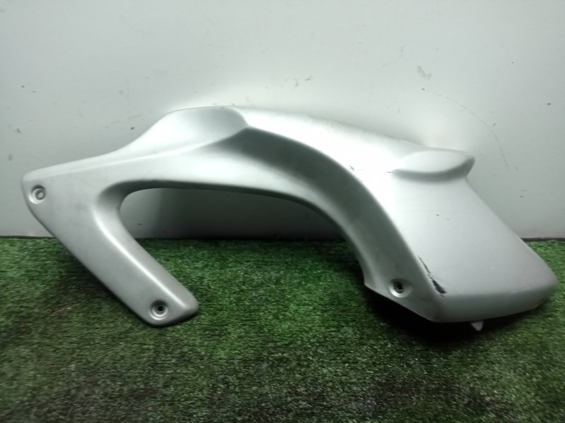Recambio de moldura para bmw f 650 referencia OEM IAM 46632346247  CARCASA CARENADO