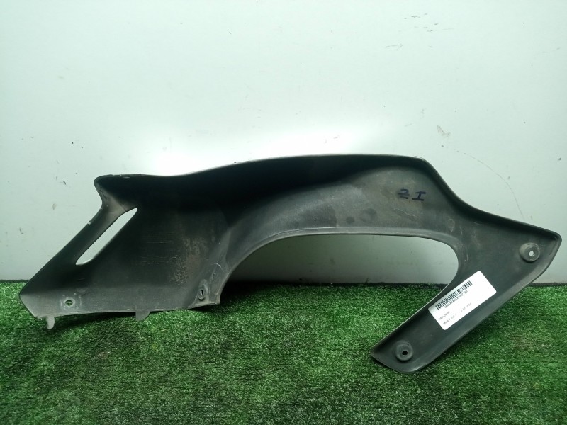 Recambio de moldura para bmw f 650 referencia OEM IAM 46632346247  CARCASA CARENADO