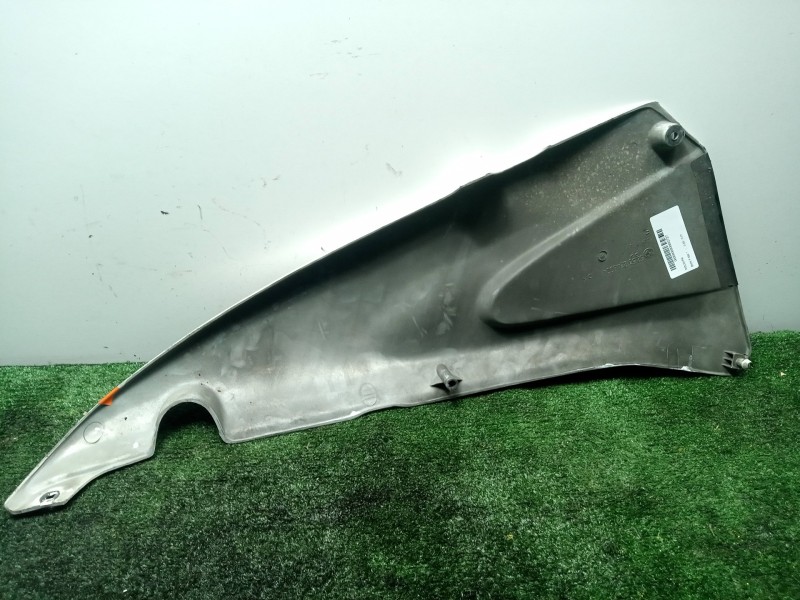 Recambio de moldura para bmw f 650 referencia OEM IAM 52532346004 LATERAL DERECHO CARCASA CARENADO