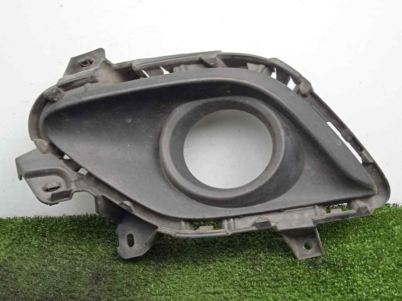 Recambio de moldura para mazda 6 kombi ()(.2012) 2.2 turbodiesel cat referencia OEM IAM GHR450C21 IZQUIERDA ANTINIEBLA