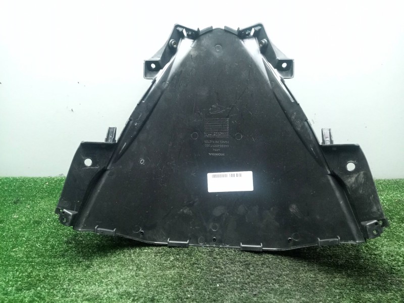 Recambio de moldura para honda pcx 125 referencia OEM IAM 64336K97T00ZA - 64336K97T000  