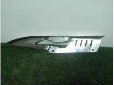 Recambio de moldura para keeway superlight 125 referencia OEM IAM 60101K2GP001 CUBRE CADENAS  2