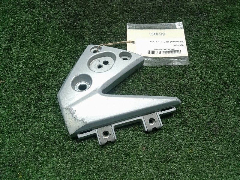 Recambio de moldura para hyosung gt 650i referencia OEM IAM 94412HN9100 CON.TARAS 