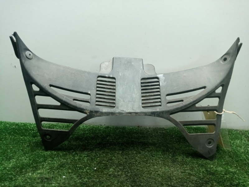 Recambio de moldura para honda transalp/africa twin/varadero referencia OEM IAM 64212MCB6110  