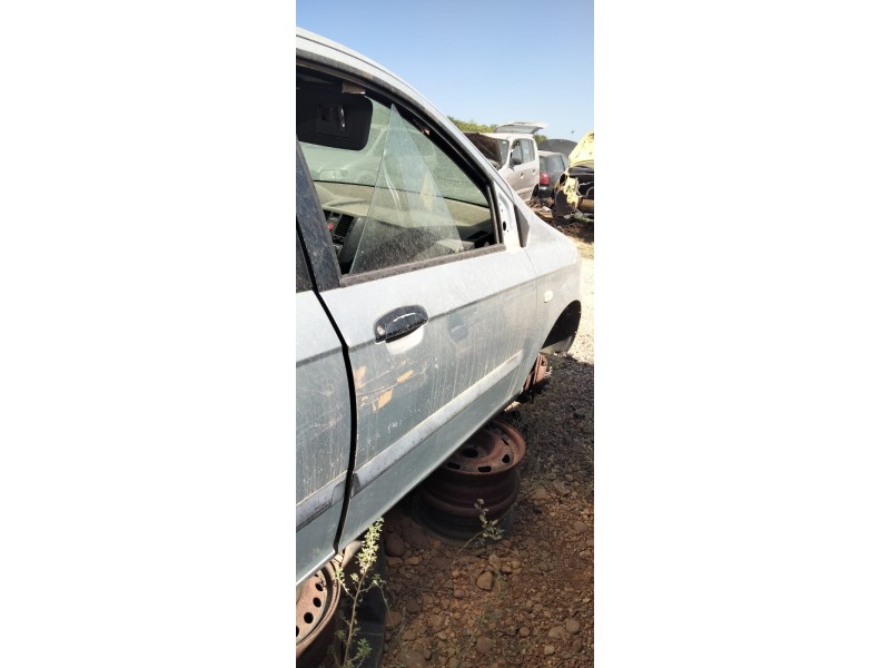 Recambio de puerta delantera derecha para hyundai getz (tb) 1.1 referencia OEM IAM   