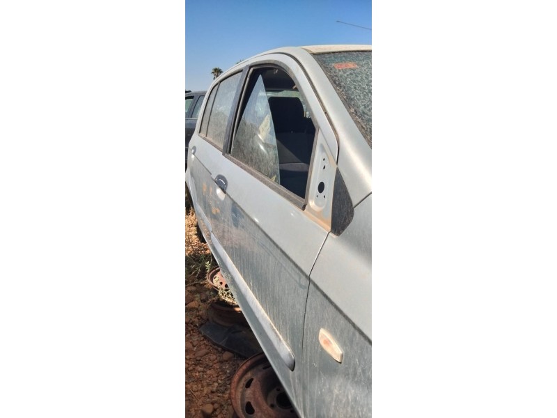 Recambio de puerta delantera derecha para hyundai getz (tb) 1.1 referencia OEM IAM   