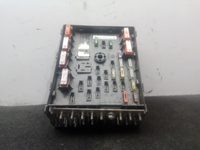 Recambio de caja reles / fusibles para volkswagen passat b6 (3c2) 1.9 tdi referencia OEM IAM 3C0937125 - 63592777  