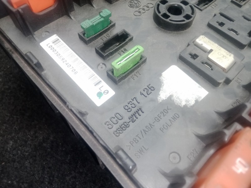 Recambio de caja reles / fusibles para volkswagen passat b6 (3c2) 1.9 tdi referencia OEM IAM 3C0937125 - 63592777  