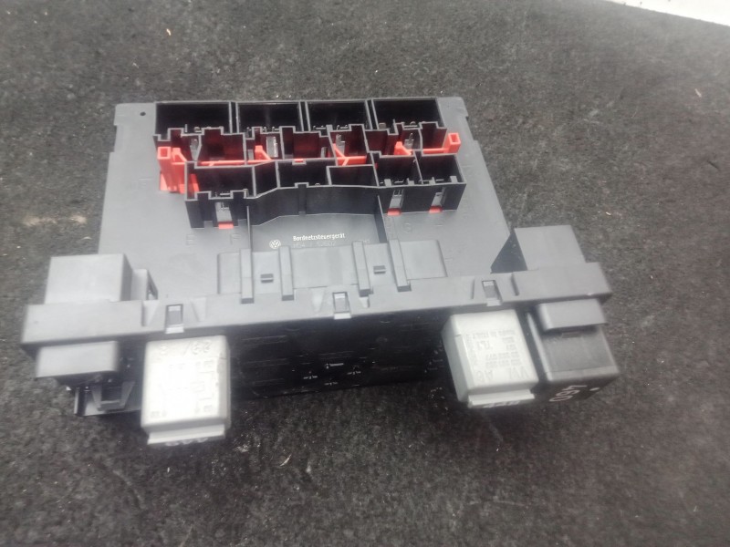 Recambio de caja reles / fusibles para volkswagen passat b6 (3c2) 1.9 tdi referencia OEM IAM 3C8937049E  