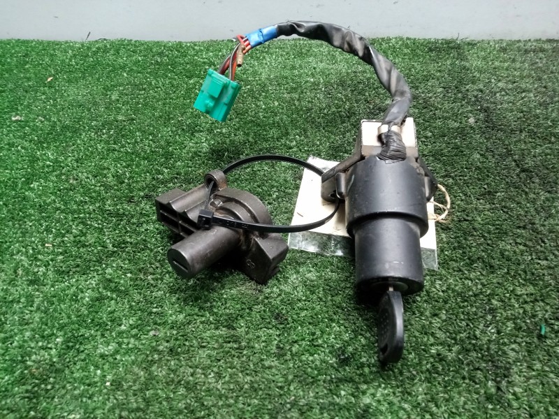 Recambio de conmutador de arranque para hyosung aquila referencia OEM IAM 37000HG5130 5.CABLES 