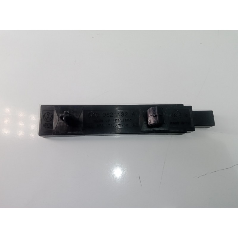 Recambio de antena para seat leon (5f1) 2.0 16v tsi referencia OEM IAM 5K0962132A-5FA17167300-5FA17167300AC KESSY 2.PINES