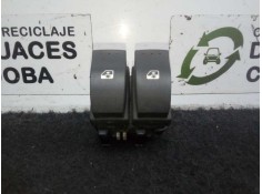 Recambio de mando elevalunas delantero izquierdo para renault laguna ii (bg0) 2.0 referencia OEM IAM  2.BOTONES CONECTOR.BLANCO